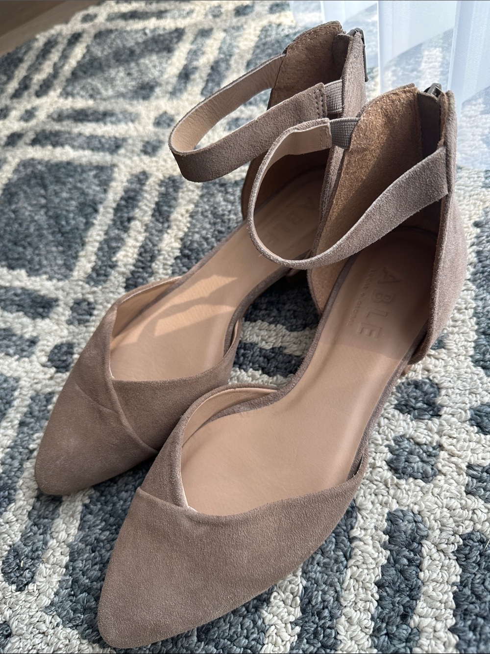 ABLE local + global leather pointed flats size 7.5